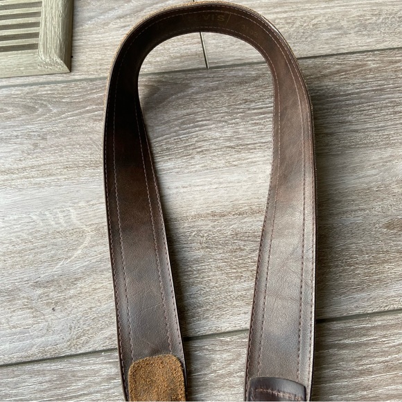 Vintage Levi’s Orange Tab Solid Brass Buckle Leather Belt - Picture 7 of 15